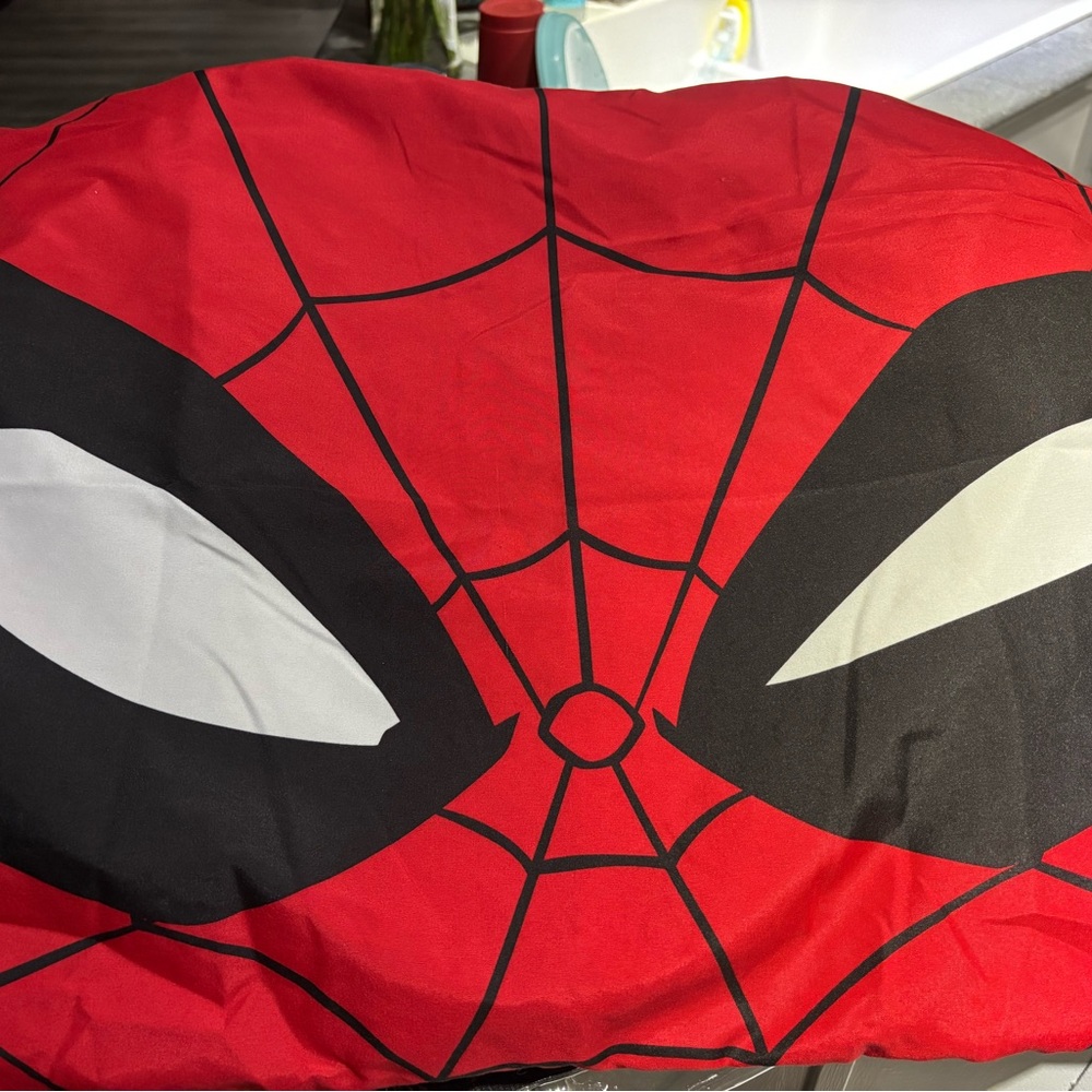 Kids Spider Hero Man bedding - Red and White - Picture 2 of 7